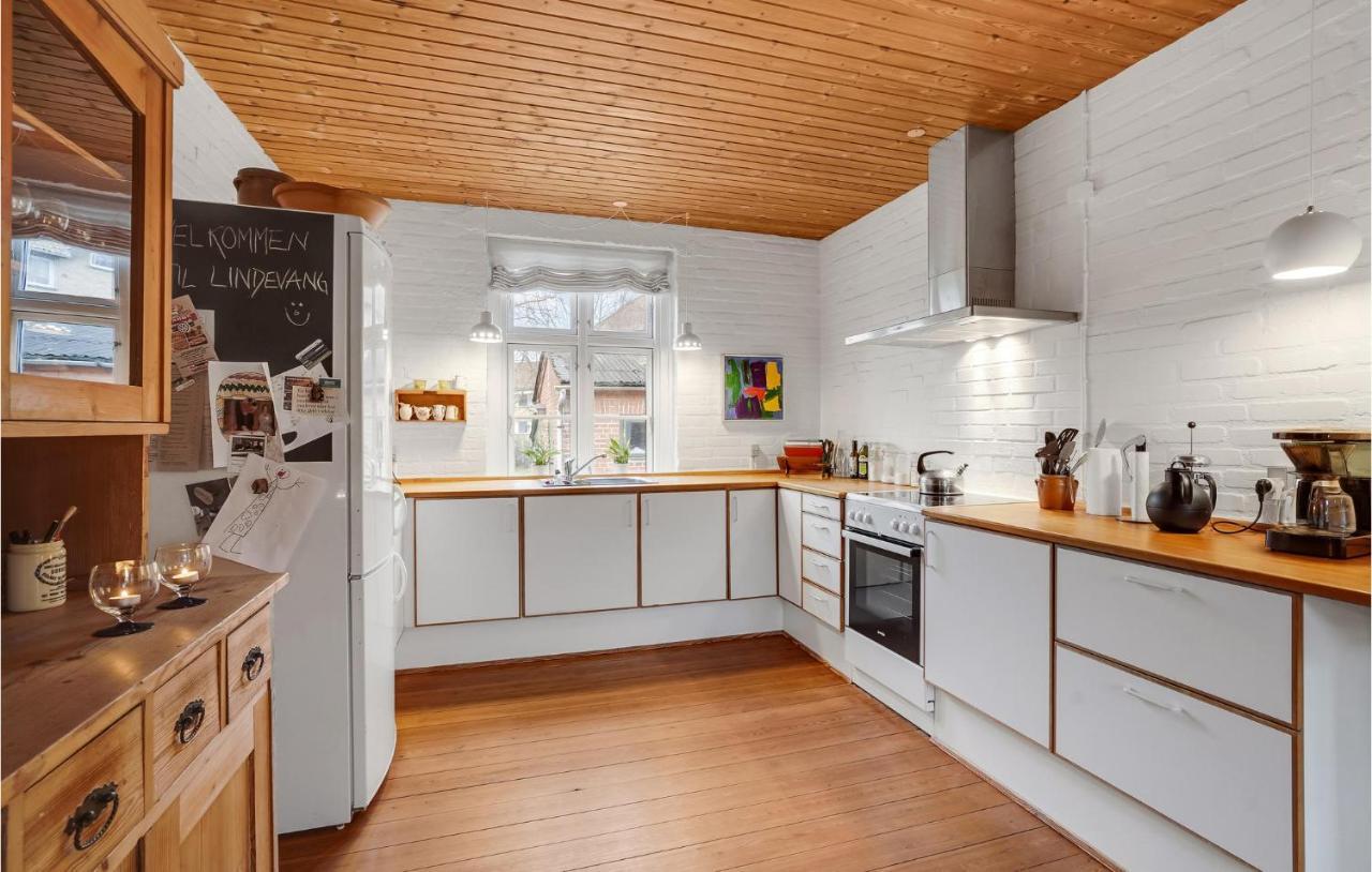 Lovely Home In Sonderborg With Kitchen Eksteriør billede