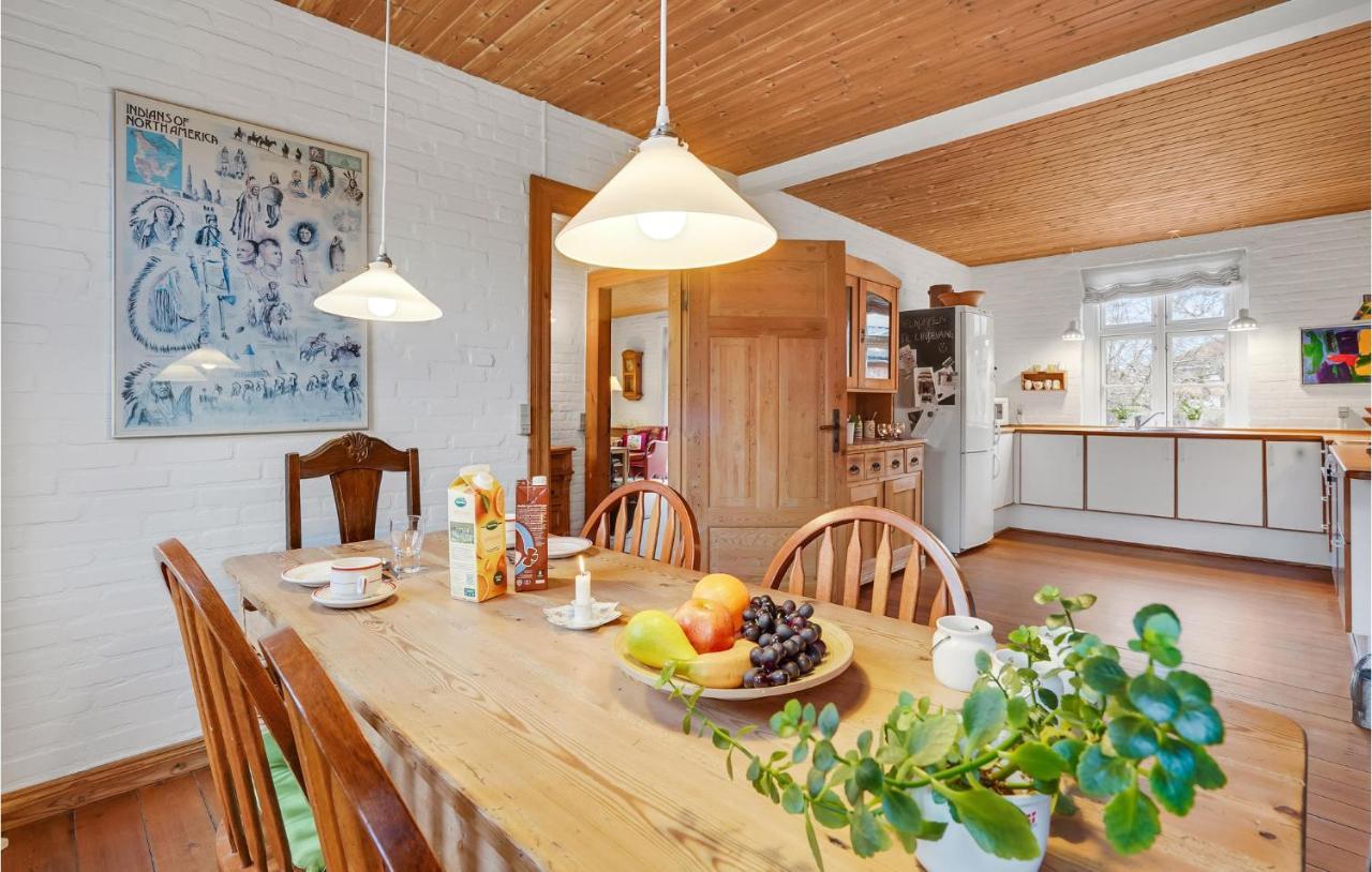 Lovely Home In Sonderborg With Kitchen Eksteriør billede